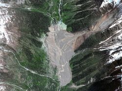 Perubahan Iklim Picu Longsor Gletser di Swiss