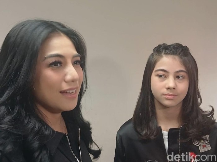 Siti KDI dan putri semata wayang, Elif.