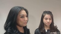 Elif Kayla Perk ialah putri pedangdut Siti KDI dari pernikahannya dengan Cem Junet Perk yang kini menjadi mantan suaminya. Foto: Febri/detikcom
