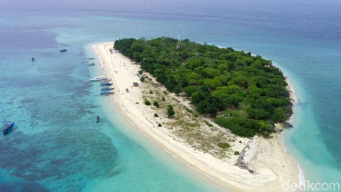 Suasana indah Pulau Tabuhan