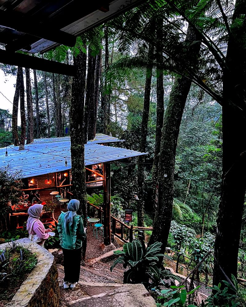 Tempat makan pemandangan cantik di Bogor