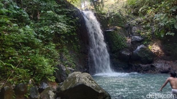 Pesona Air Terjun Tibu Sampi di Selemadeg Timur, Tabanan.