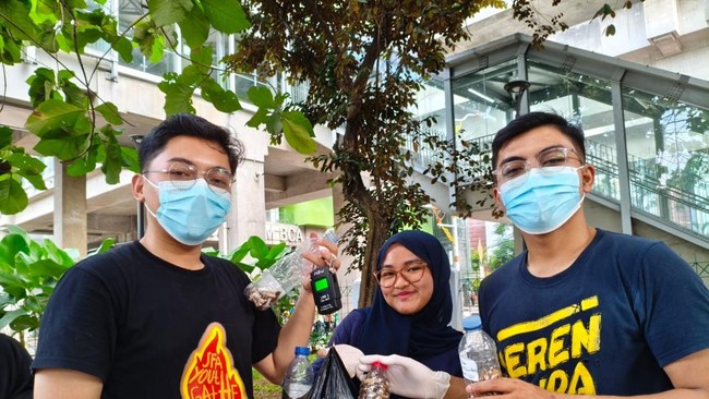 Viral di Taman Literasi: Sekadar Bersantai hingga Bawa Pesan Sosial
