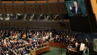 Dalam pengarahan publik kepada diplomat PBB bulan ini, Sekretaris Jenderal Antonio Guterres mengatakan bahwa ia sedang mempertimbangkan perombakan besar-besaran yang akan menggabungkan departemen-departemen utama dan mengalihkan sumber daya ke seluruh dunia. (Getty Images/Spencer Platt)