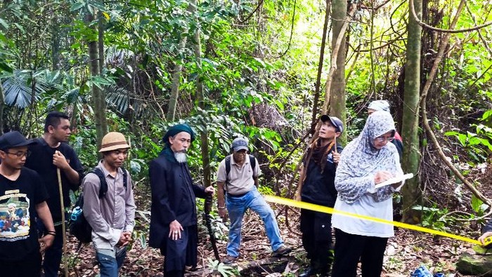 BRIN saat melakukan penelitian di Gunung Tangkil, Kabupaten Sukabumi