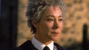 Madam Hooch muncul di buku pertama sebagai guru pelajaran sapu terbang sekaligus sebagai pelatih Quidditch. Di film Harry Potter pertama, karakter ini dimainkan Zoë Wanamaker.