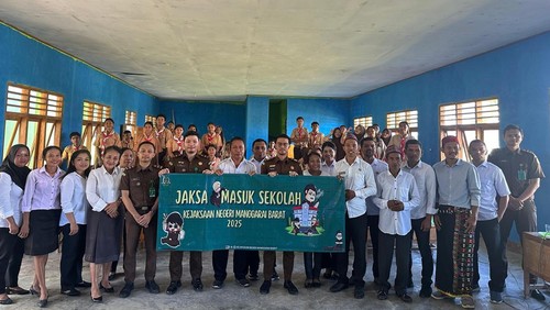Penyuluhan hukum Jaksa Masuk Sekolah di SMAN 3 Komodo di Manggarai Barat, NTT, 28 Mei 2025. (Dok. Kejari Manggarai Barat)