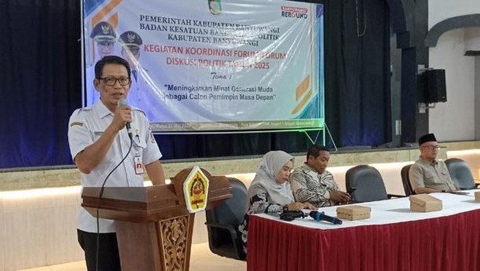 Kepala Bakesbangpol Banyuwangi Agus