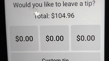 Pembuatnya nggak niatan apa gitu menaruh nominal di pilihannya? Foto: (Bored Panda)