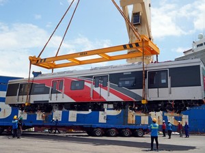 RI Kedatangan Banyak KRL Baru dari China