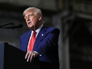 Video Top 5: Trump Larang Mahasiswa Asing di Harvard-Minum Susu 2 Liter Sehari