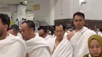 Selain tahallul, Menag Nasaruddin juga melakukan sai, yaitu berjalan atau berlari-lari kecil dari Safa ke Marwah selama tujuh kali. (Foto: Dokumentasi Kemenag RI)