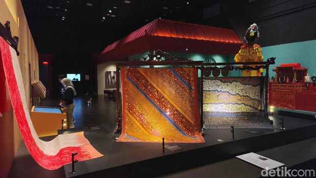 Museum Nasional ramai dikunjungi warga selama libur panjang akhir Mei. Suasana edukatif jadi pilihan keluarga untuk menyelami sejarah bangsa.