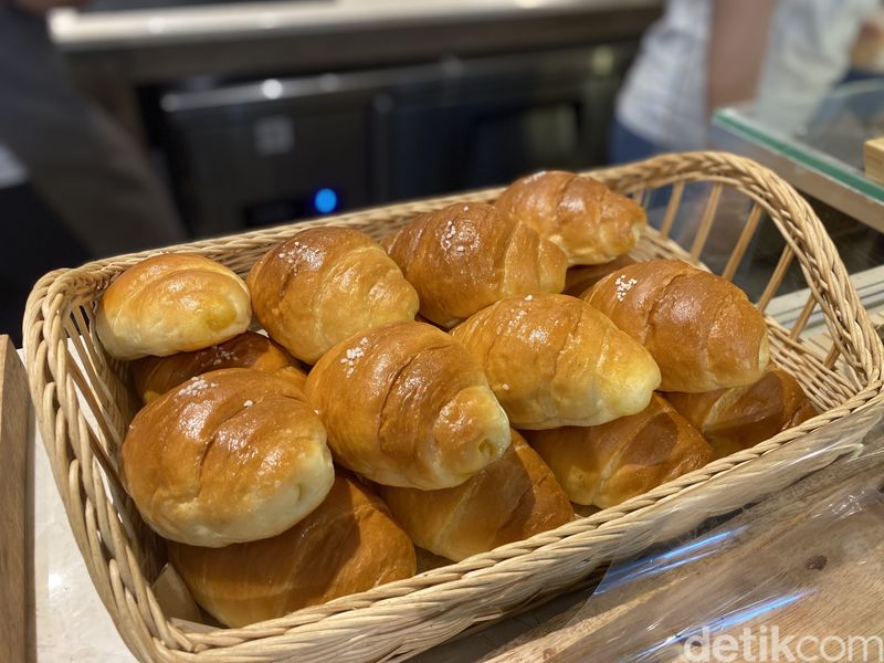 Mongsim Bakery & Coffee