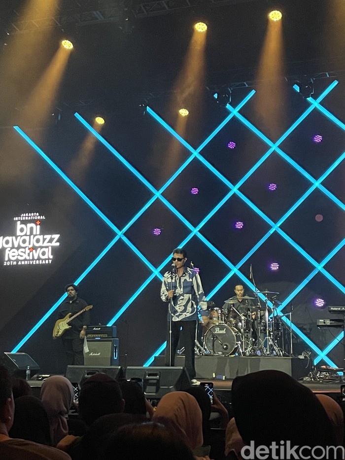 Nyoman Paul Nyoman Paul tampil di BNI Java Jazz Festival pada Jumat (30/5/2025).
