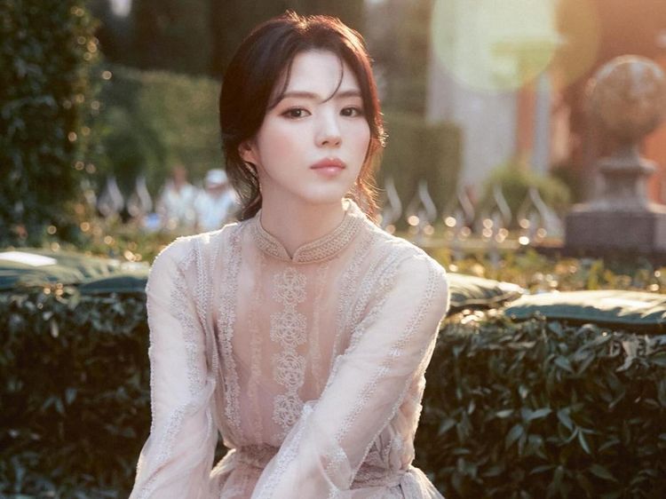 Pesona Han So Hee Kayak Permaisuri Romawi