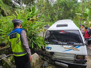 Tabrakan Beruntun di Tapteng, 1 Tewas-11 Luka