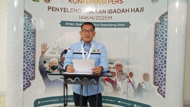 Sekretaris Ditjen Penyelenggaraan Haji dan Umrah Kemenag, Arfi Hatim