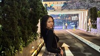 Sitha Marino, aktris yang belakangan terlihat tampil sebagai presenter acara kuliner. Adik Putri Marino ini memang hobi kulineran. Foto: detikFood/Yenny Mustika Sari