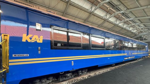 PT Kereta Api Indonesia (Persero) atau KAI akan meluncurkan layanan Suite Class Compartment di KA Argo Bromo Anggrek mulai besok, 1 Juni 2025. Layanan premium ini akan melayani rute Gambir Jakarta– Surabaya Pasar Turi dan sebaliknya, melalui jalur utara Pulau Jawa.