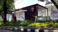 Pihak DPKP Kota Bandung menyebut, taman belum dibuka karena masih dilakukan pemeliharaan.