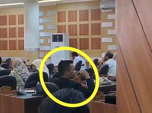 7 Fakta Viral Anggota DPRD Tuban Asyik Ngevape Saat Rapat Paripurna