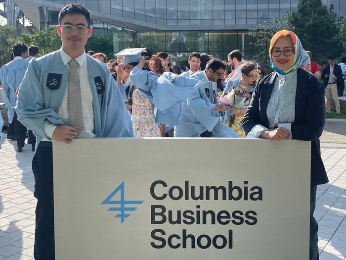 Anak Sulung Airin Raih Gelar MBA di Columbia University