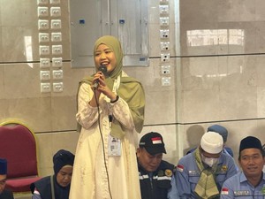Ratu Tenny Temui Jemaah Haji Sumsel, Soroti Kendala Transportasi-Kartu Nusuk