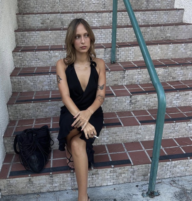 Tak hanya memiliki darah Hadid, Aydan juga menapaki dunia seni dan gaya hidup. Ia baru saja lulus dari Parsons School of Design di Manhattan, kampus bergengsi yang melahirkan nama-nama besar di dunia mode seperti Donna Karan dan Tom Ford. Foto: dok. Instagram/@toospoiled