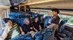 Cerita Fitri, dari Kasir Jadi Pramugari Kereta Cepat Whoosh