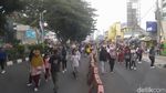 Momen Unik Warga di CFD Depok: dari Bawa Bebek sampai Monyet