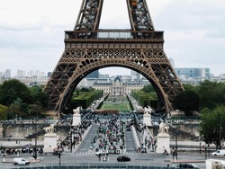 Indahnya Paris Dipotret Realme GT 7 yang Baru Dirilis