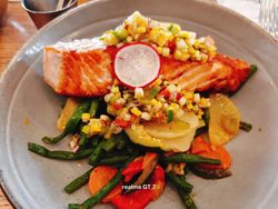 Indahnya Paris Dipotret Realme GT 7 yang Baru Dirilis