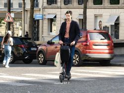 Indahnya Paris Dipotret Realme GT 7 yang Baru Dirilis