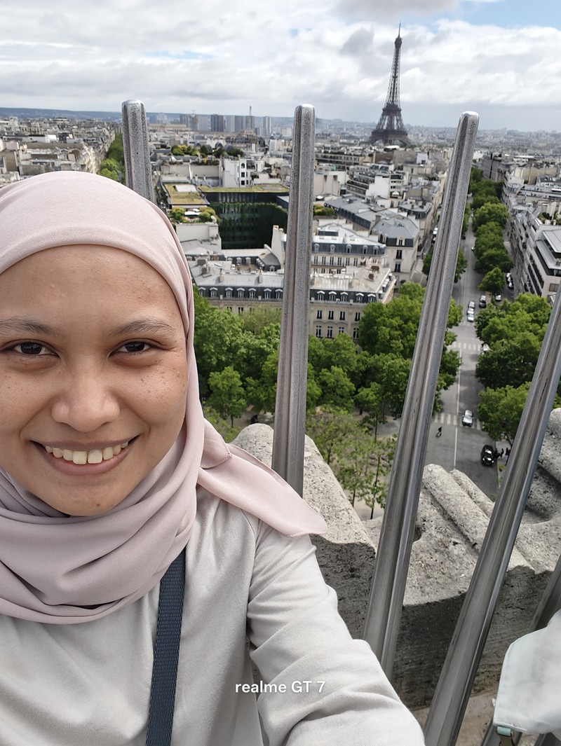 Contoh foto Realme GT 7