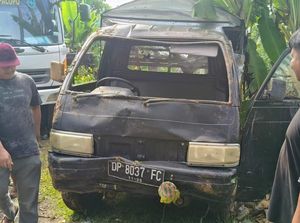 Pikap Muat Sayur Terjun ke Jurang Sedalam 7 Meter di Luwu gegara Ban Meletus