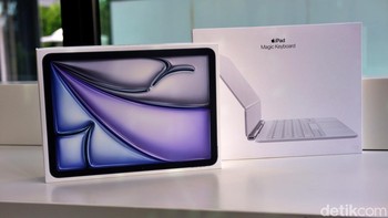 Magic Keyboard iPad Air M3 dijual mulai dari Rp 4 jutaan. Jika ingin tahu harga iPad Air M3 di Indonesia dapat dilihat di sini. Foto: Adi Fida Rahman/detikINET