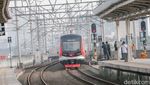 KRL Dari China Mulai Beroperasi Hari ini Layani Jalur Bogor dan Cikarang