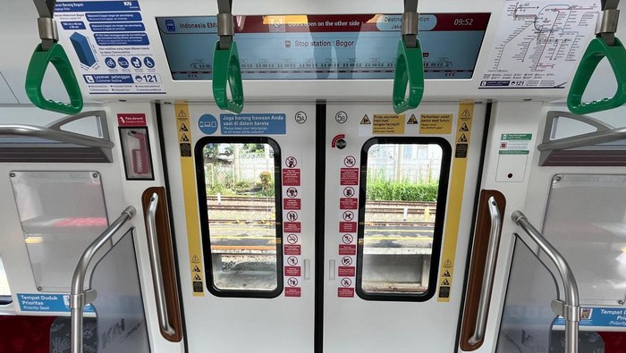 KRL dari China mulai beroperasi hari ini