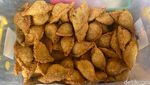 Ngeunah! Lontong Siram dan Pastel Viral yang Ludes 2.000 Per Hari