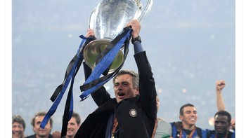 Kemenangan Jose Mourinho di final Liga Champions beberapa tahun lalu bersama Inter masih tidak bisa disamai. Foto: X.com