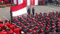 Upacara terselenggara di halaman parkir Masjid At Taufiq, Sekolah Partai, Lenteng Agung, Jakarta Selatan, Minggu (1/6/2025).