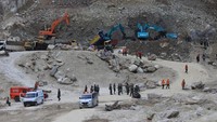 Mengutip keterangan tertulis Kementerian ESDM, Kepala Badan Geologi Kementerian ESDM Muhammad Wafid mengatakan, berdasarkan Peta Zona Kerentanan Gerakan Tanah Kabupaten Cirebon merupakan wilayah dengan kerentanan gerakan tanah tinggi yang artinya daerah yang mempunyai potensi tinggi untuk terjadi gerakan tanah. Foto: ANTARA FOTO/Dedhez Anggara