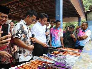 Herman Deru Janji Bayarkan Premi BPJS Ketenagakerjaan Pengrajin Besi