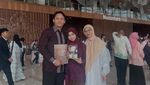 Sienna Lulus SD, Berikan Surat Spesial Untuk Marshanda-Istri Ben Kasyafani