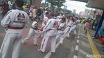 Hiruk Pikuk Warga Depok Ikut CFD Margonda, Ada Aksi Bela Diri-Robot Transformers