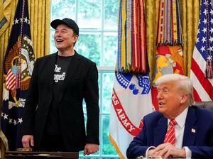 Elon Musk Keluar dari Rezim Trump, Masalah Tesla Masih di Depan Mata
