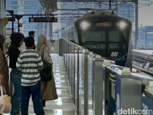 Video: POV Keliling Jakarta Naik Transum Rp 1