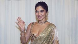 Bhumi Pednekar, Bintang The Royals Naik Daun Pakai Roket