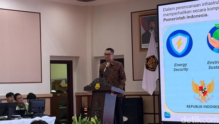 Direktur Utama PLN Darmawan Prasodjo
